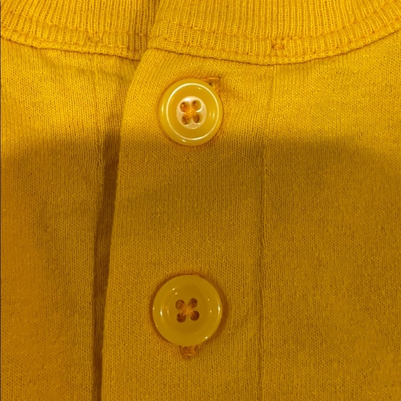 🔥VINTAGE🔥Majestic Pittsburg Pirates 2 Button Tee - Picture 5 of 6